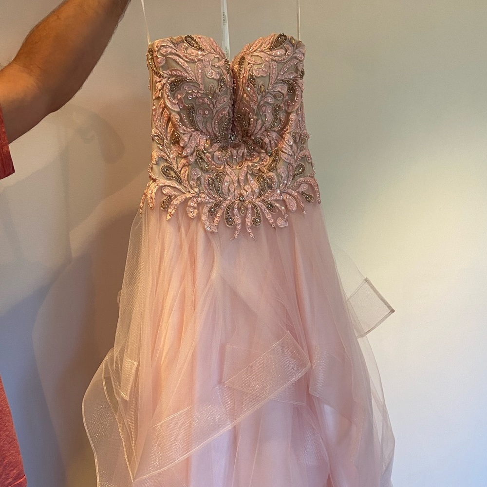 Prom dress | princess style, tulle and gems